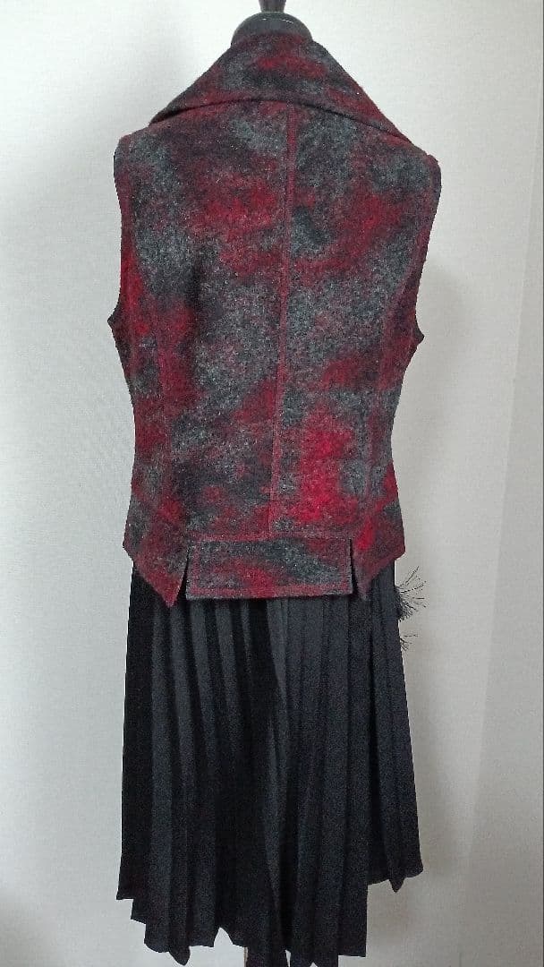 エイココンドウ　ベスト　未使用マダムヒロコトップス　EVRIS　手袋+羊皮J