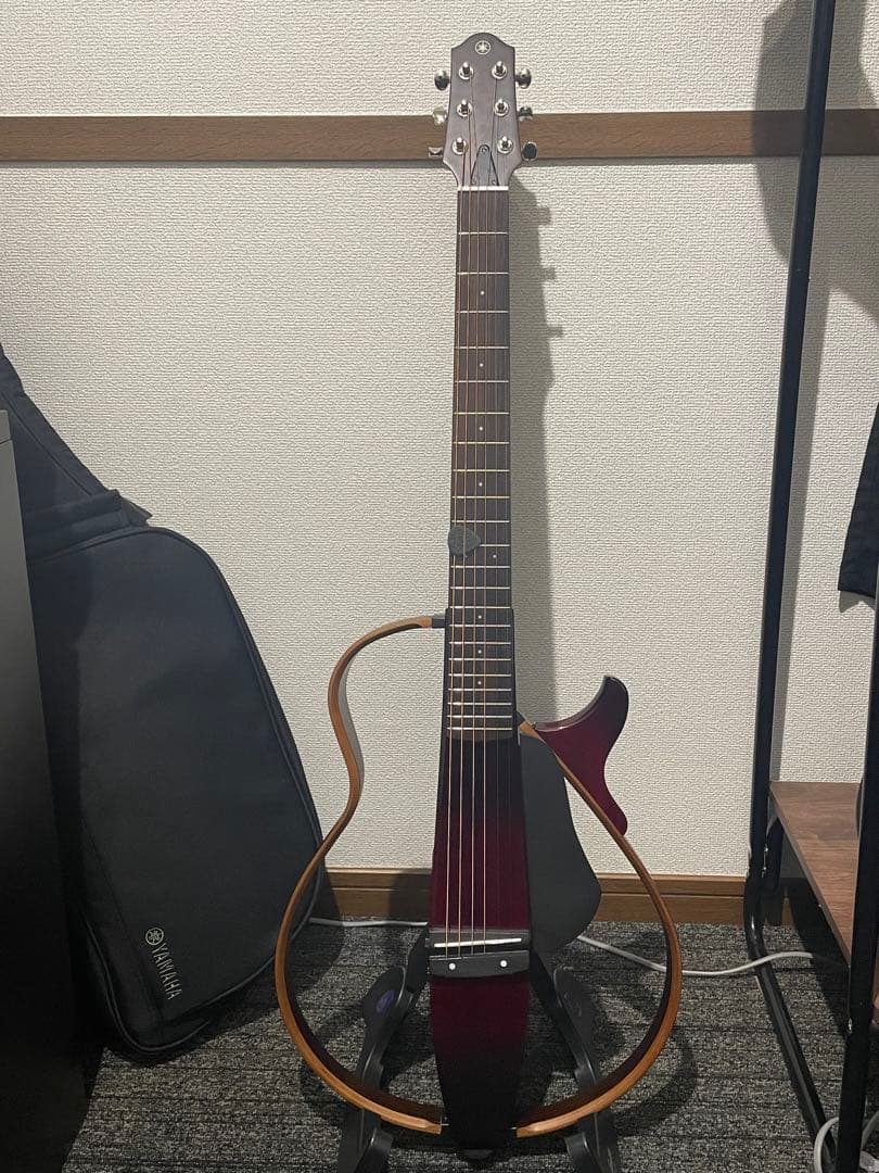 ヤマハ　サイレントギター　SLG200S