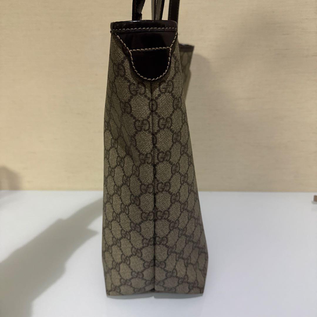 GUCCI トートバッグ　A4サイズ