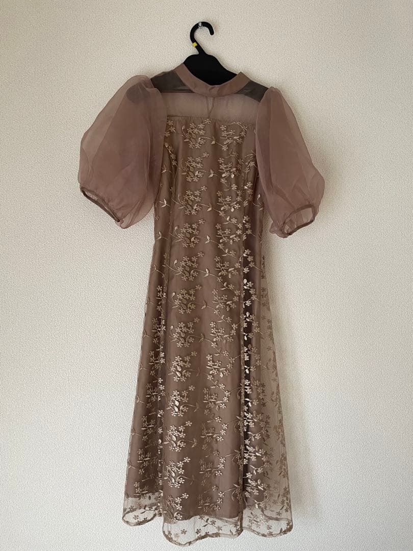 オーガンジーパフスリーブ刺繍レースドレス結婚式同窓会お呼ばれワンピース