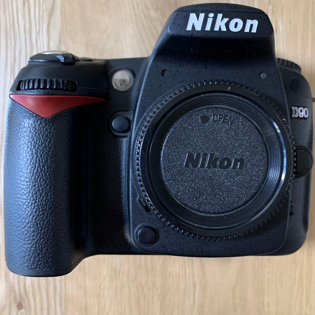 シャッター回数696 Nikon ニコン D90 ボディ デジタル一眼レフ