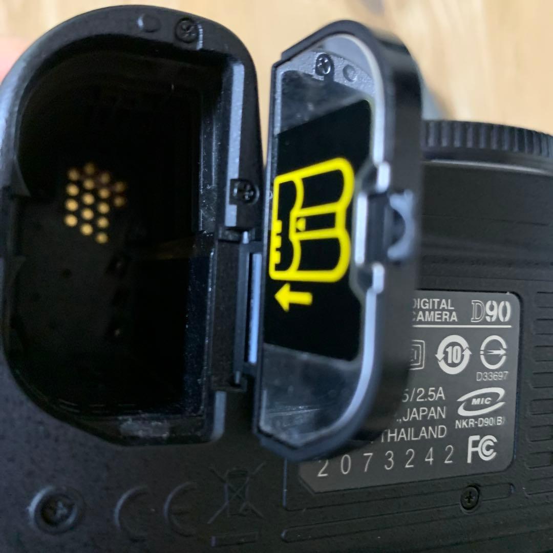 シャッター回数696 Nikon ニコン D90 ボディ デジタル一眼レフ