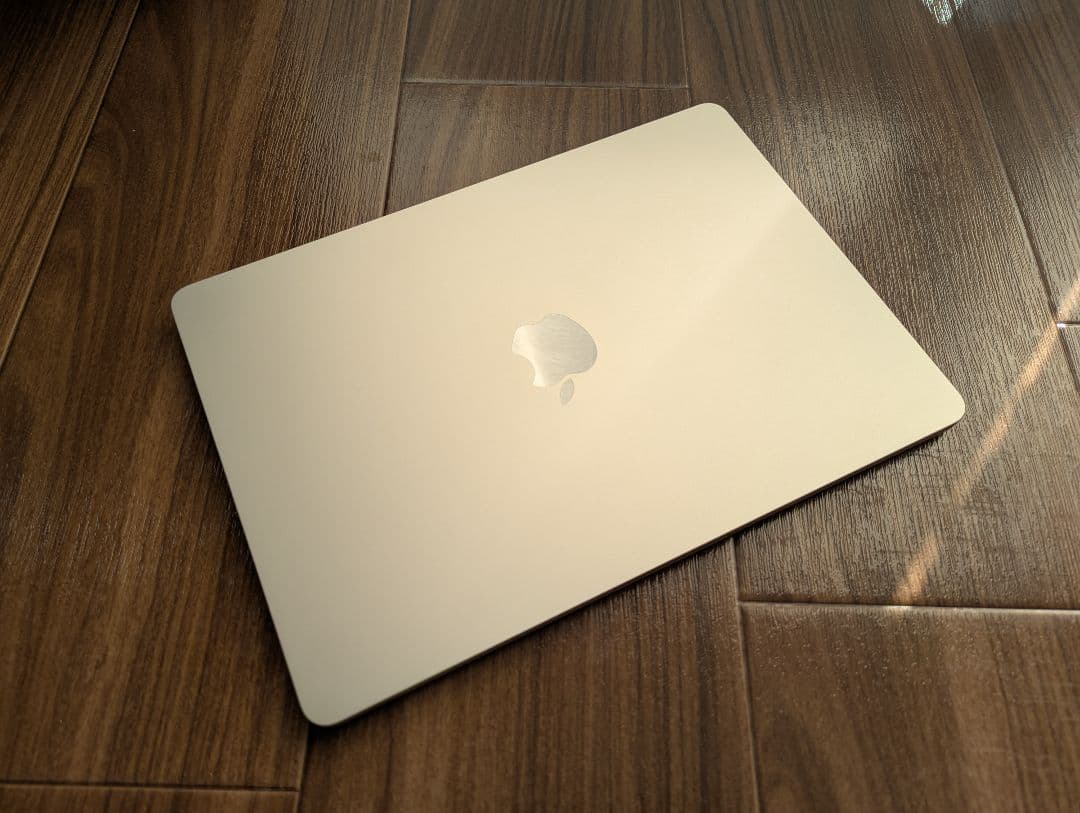 MacBook Air M2 2022 13インチ/8GB/256GB/シルバー