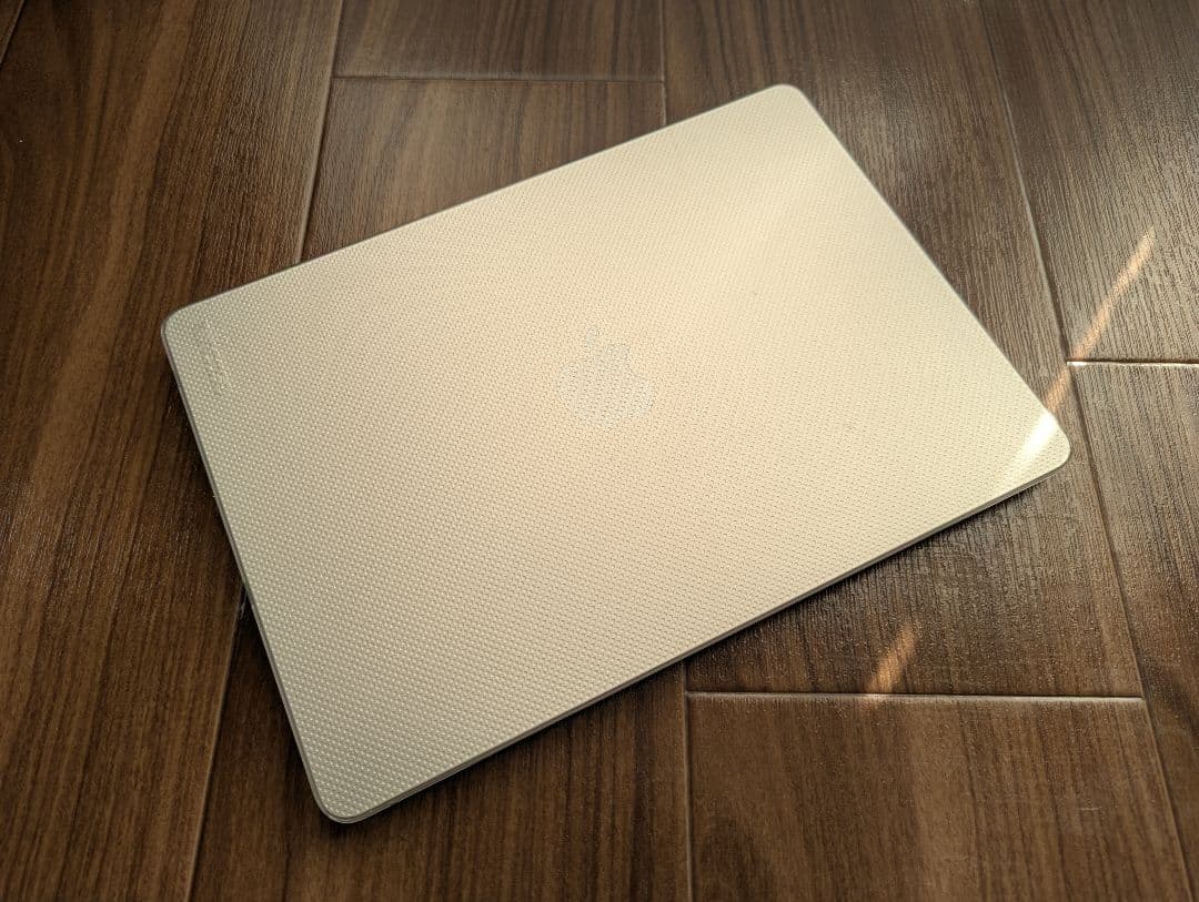 MacBook Air M2 2022 13インチ/8GB/256GB/シルバー