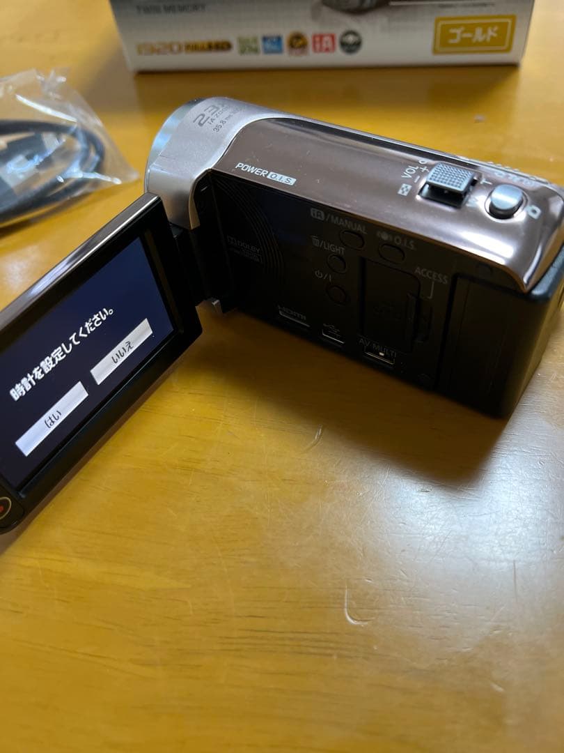 Panasonic HDC-TM35 32GB ビデオカメラ