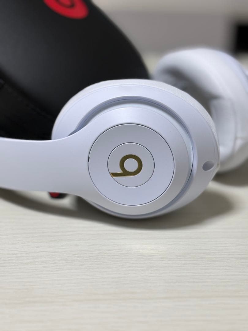 Beats studio3 Wirelessホワイト