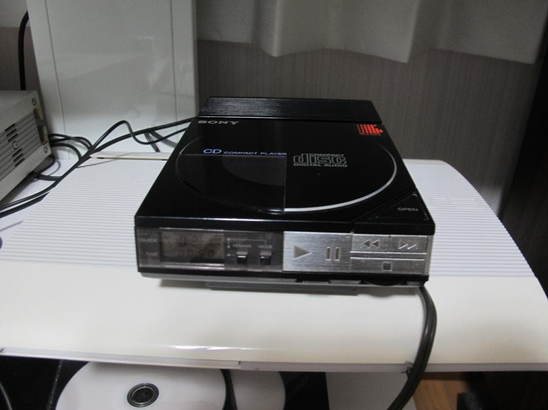 SONY D-50 ポータブルCDプレーヤー 奇跡の完動品 少し難アリ