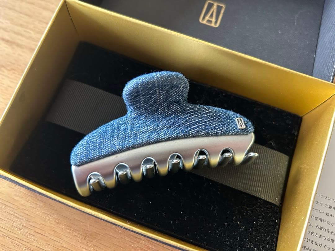 アレクサンドルドゥパリ　デニム素材　ヴァンドームクリップMサイズ　限定品