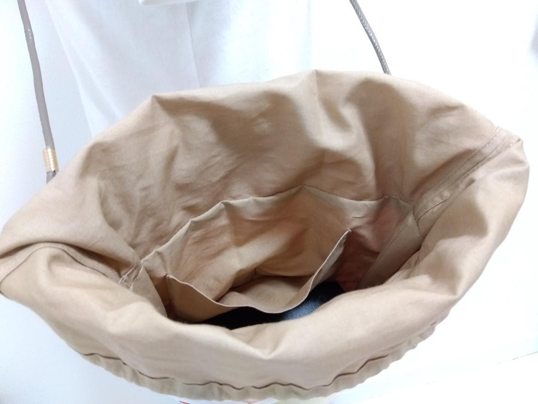 ハワイアンキルト　ハンドメイド　プルメリアショルダーバッグ