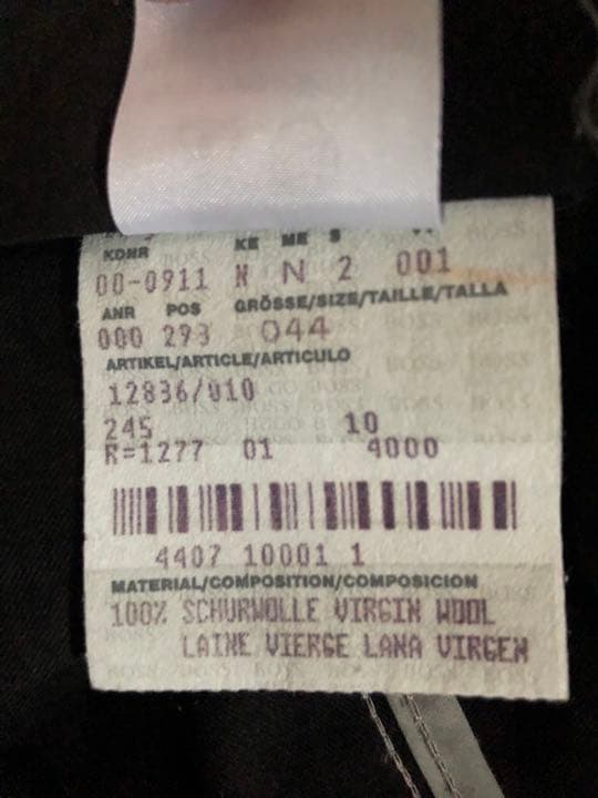 ヒューゴボス　春夏用セットアップスーツ　黒　サイズ44　Mの方