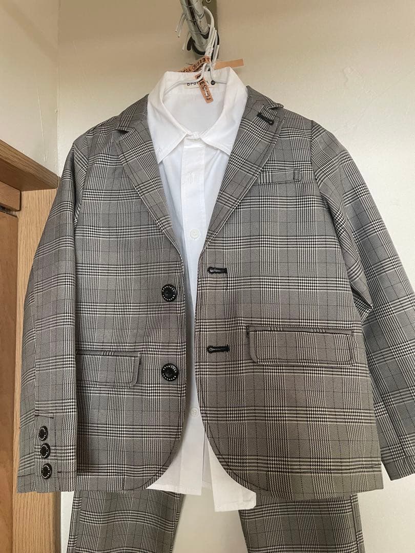 branshes ブランシェス　フォーマルスーツ4点　美品　120 男の子