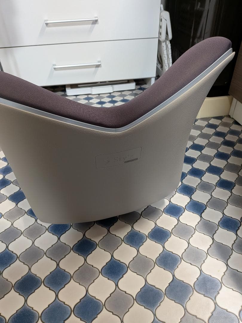 スタイル プレミアム 姿勢矯正椅子