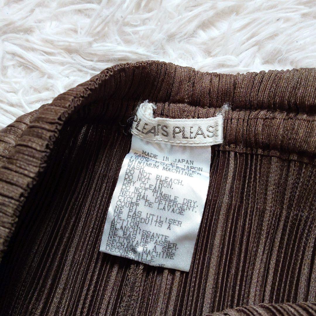 プリーツプリーズ　イッセイミヤケ　プリーツ　パンツ　伸縮性　カーキ　3　L