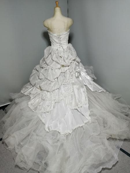[344] ウエディングドレス ９～１３号サイズ ブランド品 中古