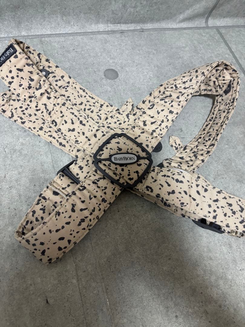 公式限定　ベビービョルン　ベビーキャリア MINI ウーブン　抱っこ紐