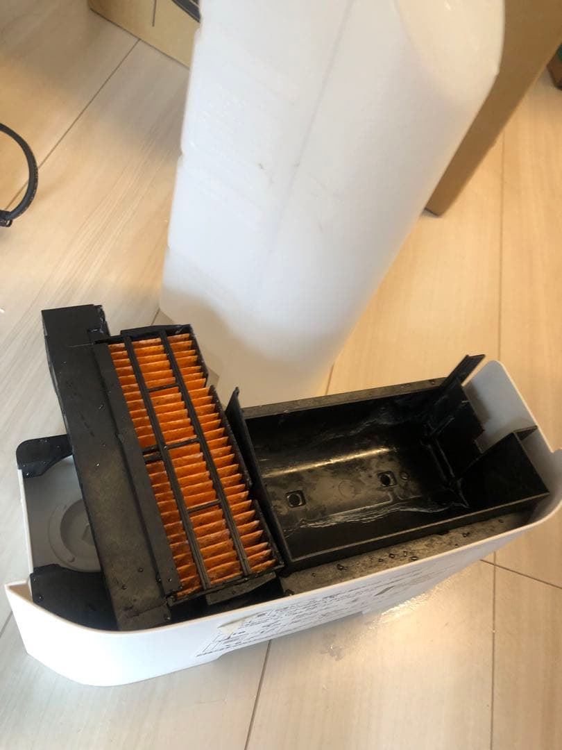 シャープ 加湿 セラミックファンヒーターHX-PK12-W