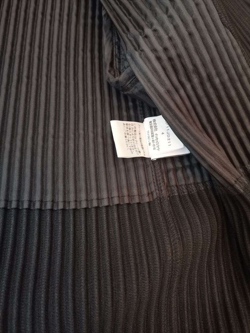 HOMME PLISSE ISSEY MIYAKE ジャケット ブラック