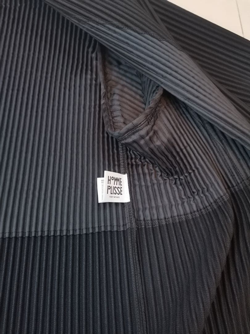 HOMME PLISSE ISSEY MIYAKE ジャケット ブラック