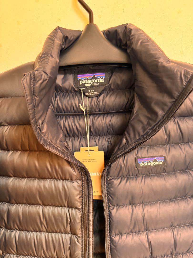 【新品未使用タグ付】パタゴニア ダウンジャケット ブラック Sサイズ 84675