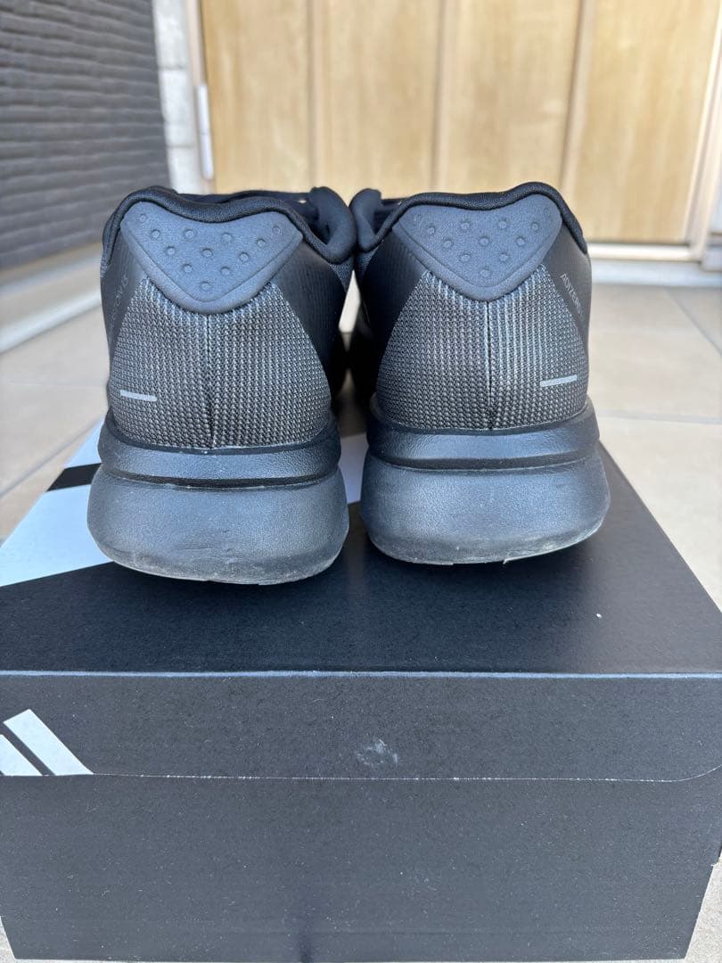 アディゼロボストン13 27センチ