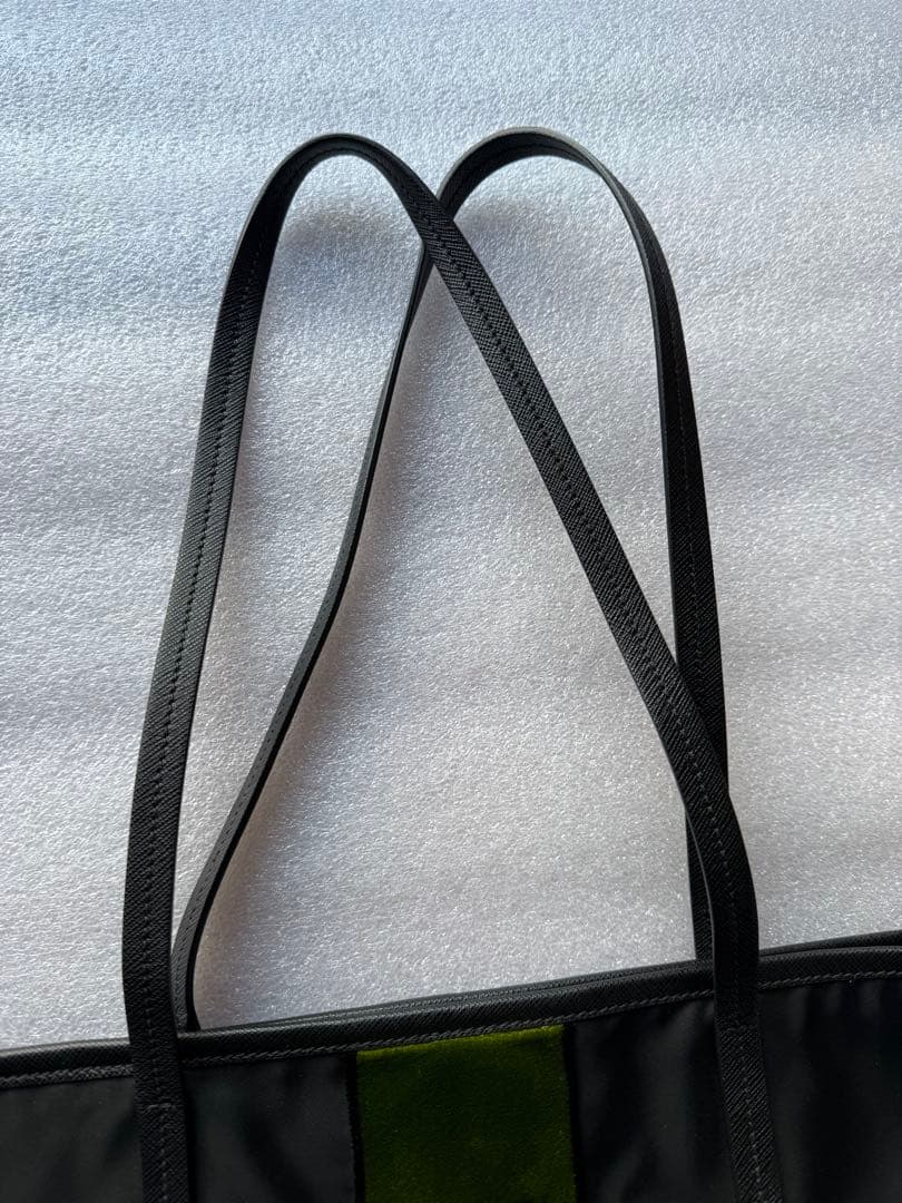 PRADA　プラダ　ナイロントートバッグ　ベルベット柄　ブラック