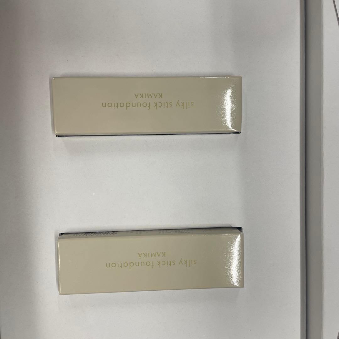 【KAMIKA】シルキースティックファンデーション2本セット！新品未使用！