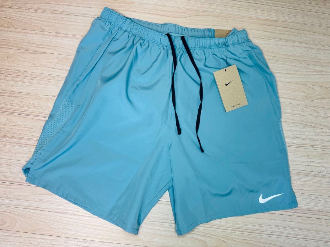 Nike ライトブルー ショートパンツ 新品タグ付き