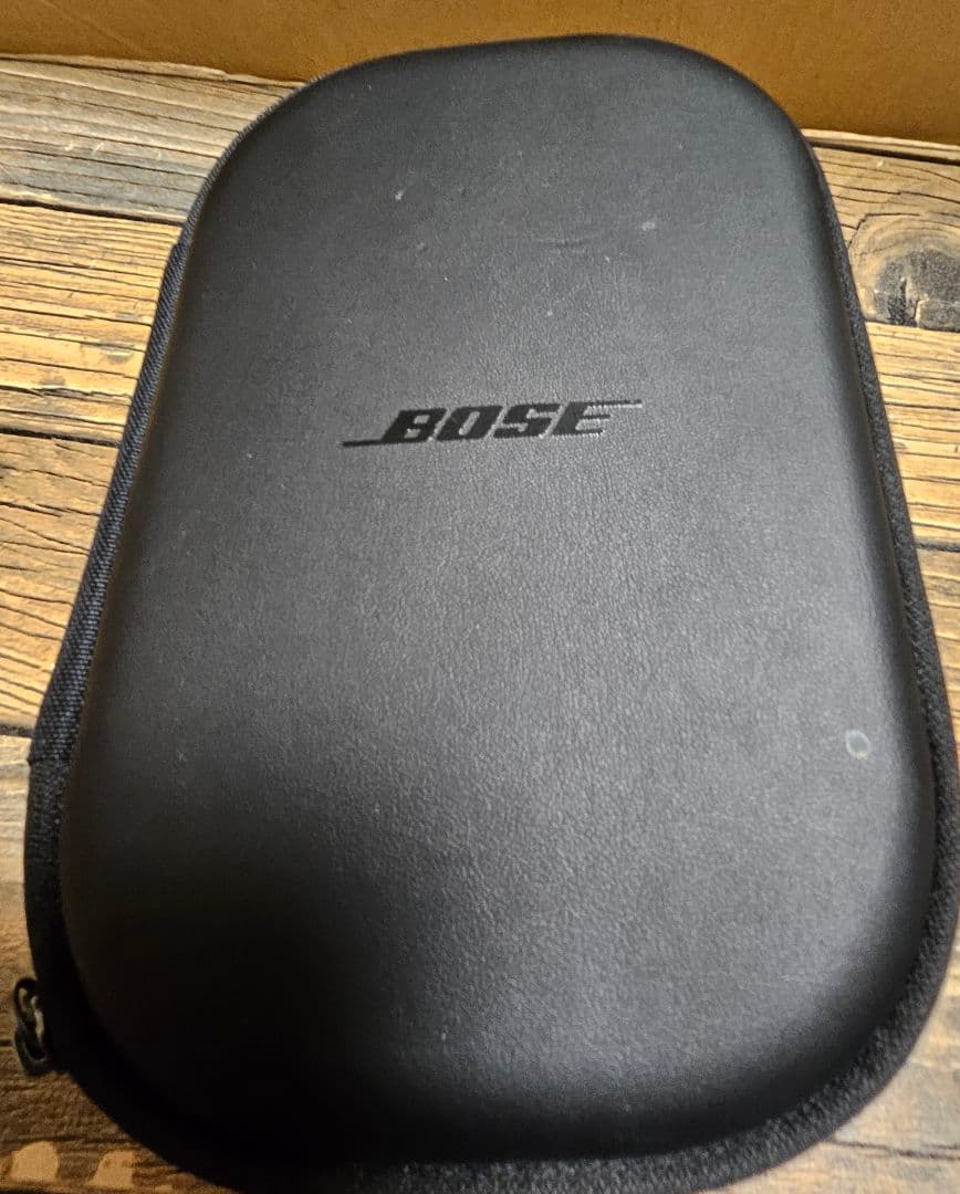 激安‼️bose ヘッドホンノイズキャンセリングQC45本体美品　ケース傷•汚れ