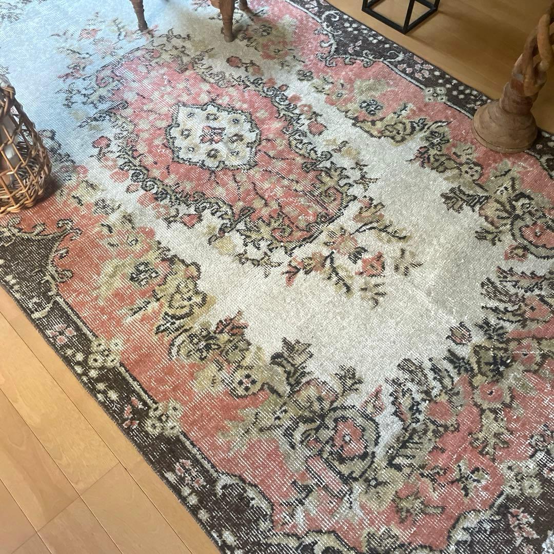 111×203くすみサーモンピンク　フローラルメダリオン　トルコヴィンテージラグ