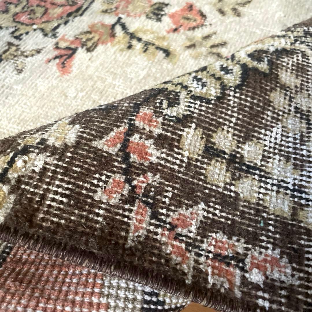 111×203くすみサーモンピンク　フローラルメダリオン　トルコヴィンテージラグ