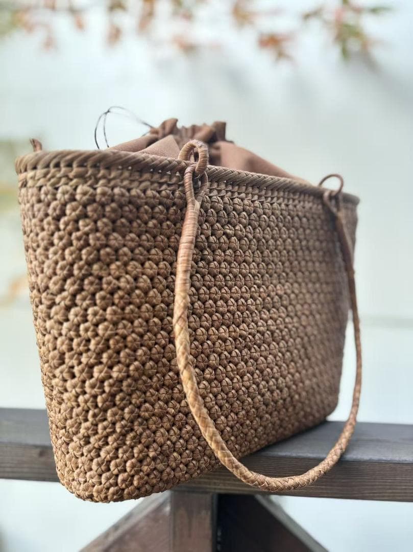 山葡萄籠バッグ　手作り　かごバッグ　細ひご　小花編み　肩掛けタイプ