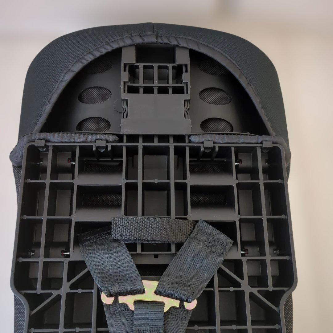 【未使用】日本育児 チャイルドシート トラベルベスト ECプラスブラックボーダー