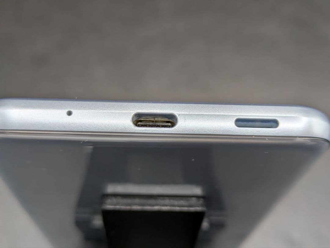 AQUOS sense3 plus 901SH 本体