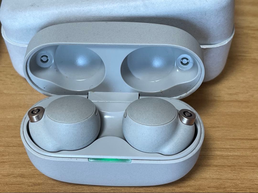 SONY ソニー WF-1000XM4 ワイヤレスノイズキャンセリングイヤホン