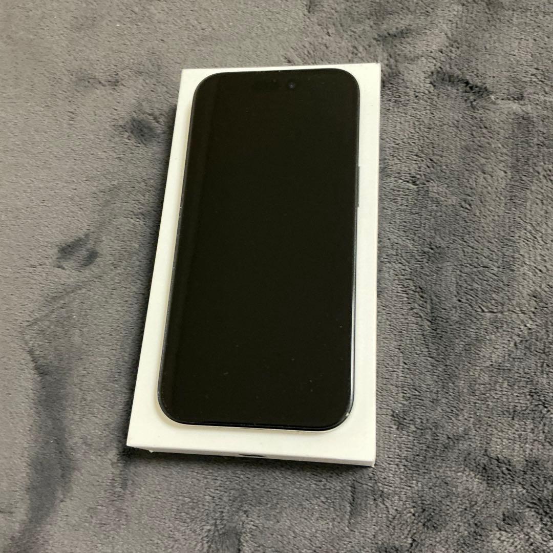 iPhone 15 本体 ブラック128GB SIMフリー 付属品未使用