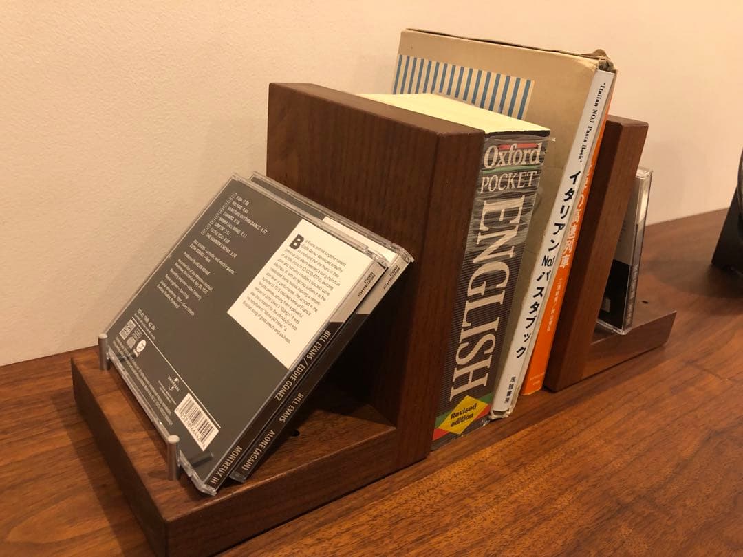 ブックエンド（ウォールナット無垢）