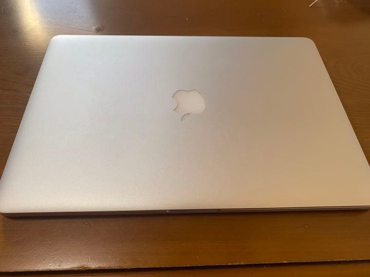 APPLE Macbook pro 2012 15.4インチ