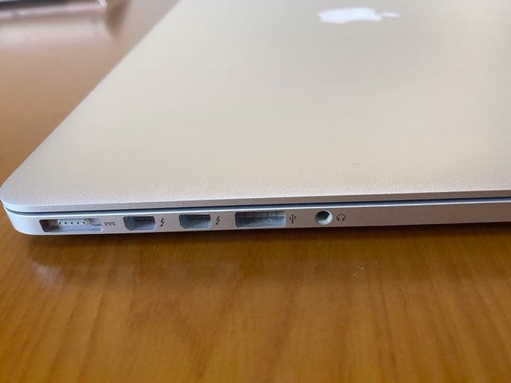 APPLE Macbook pro 2012 15.4インチ