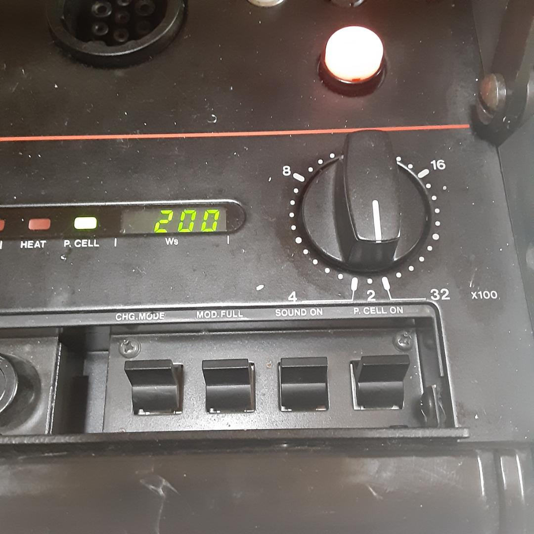 COMET  ストロボ　電源部　CR-3200W