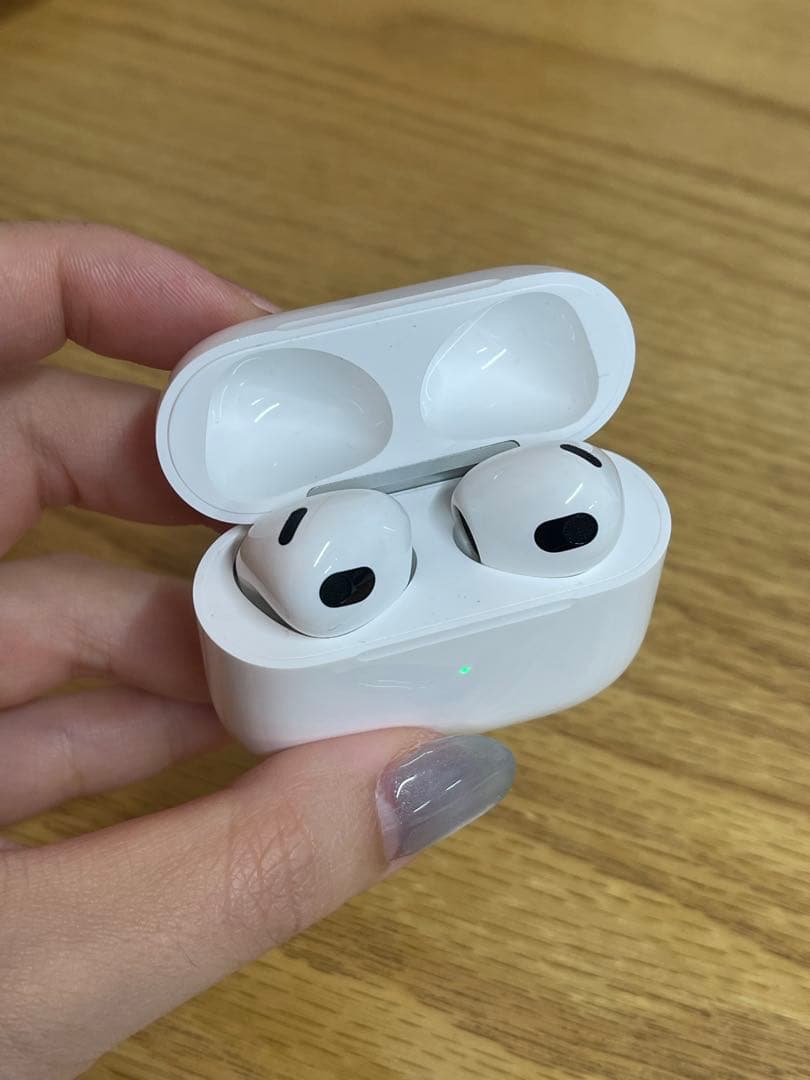 AirPods（第３世代）
