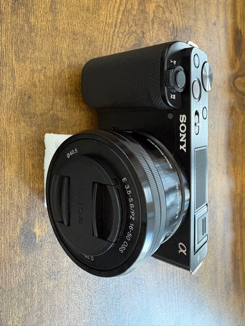 Sony α ZV-E10本体とレンズ付き アクセサリー付き