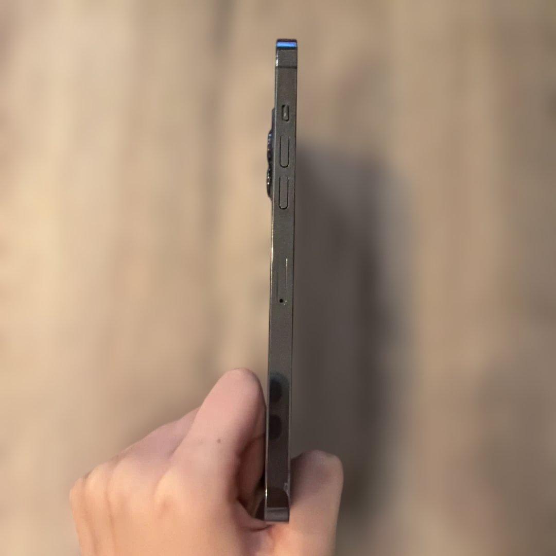 Apple iPhone 12 Pro Max 256GB本体