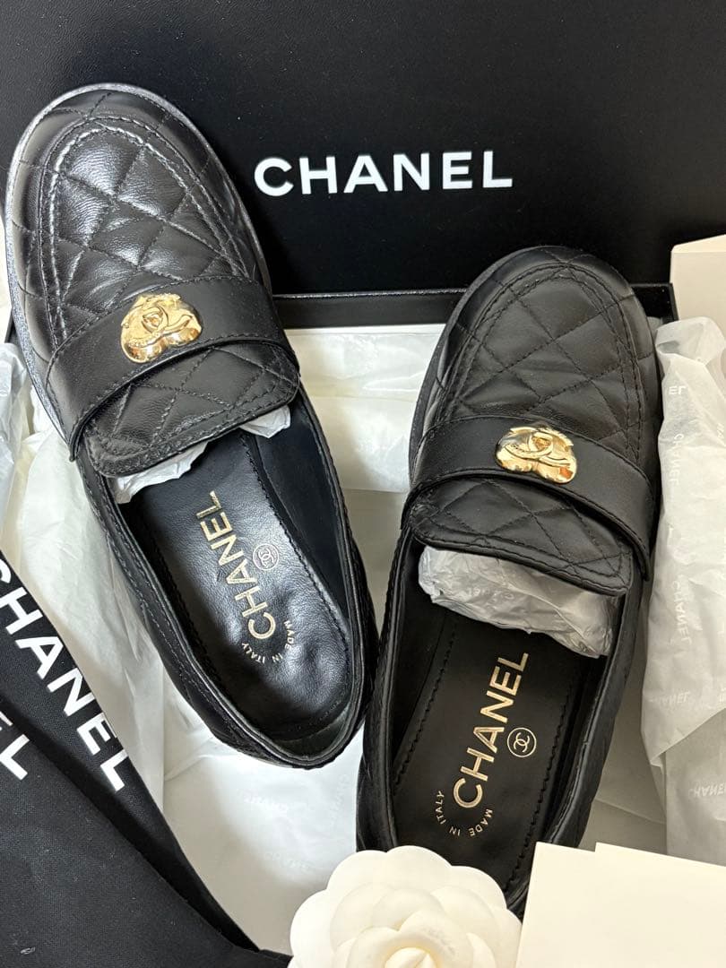 CHANELシャネル　ローファー　37