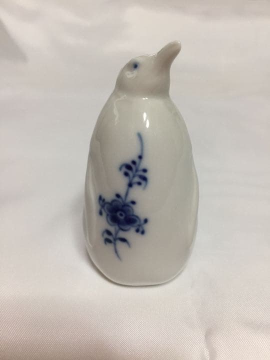 ロイヤルコペンハーゲン ブルーフルテッド柄 ペンギン フィギュリン　デンマーク製