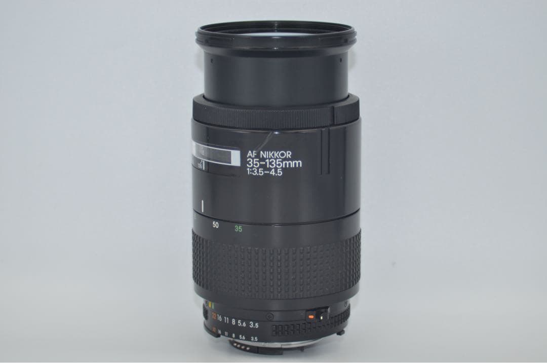 Nikon D7000 デジタル一眼レフ カメラ