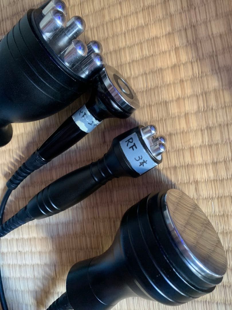 値下げ　キャビテーション　ラジオ波　美容機　海外製　説明書なし