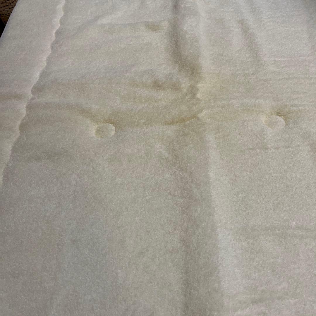 ウール100%シングル敷きパット　難あり