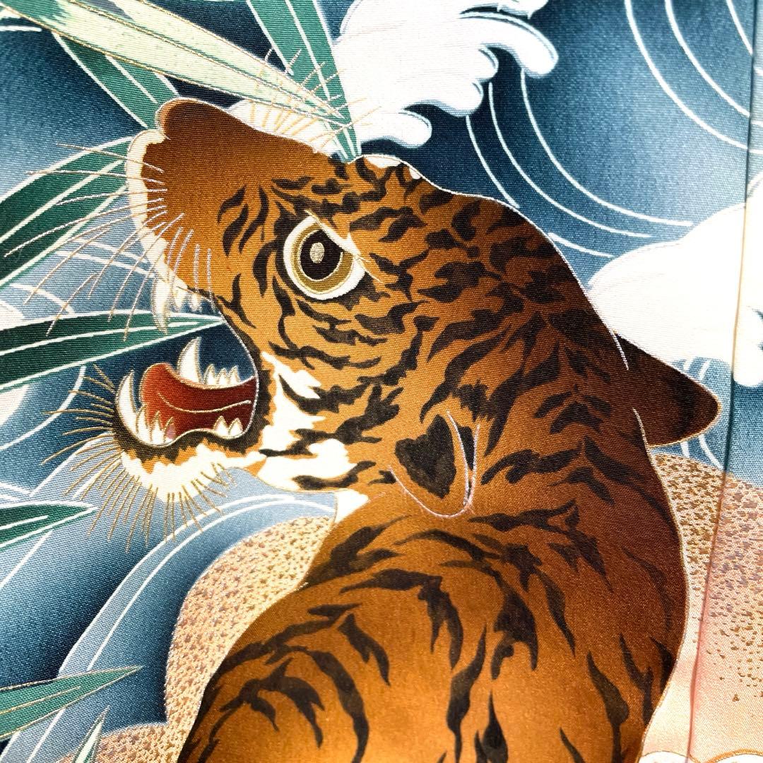 □男児用　正絹祝着　産着　お宮参り　龍虎柄　紺色地　襦袢付