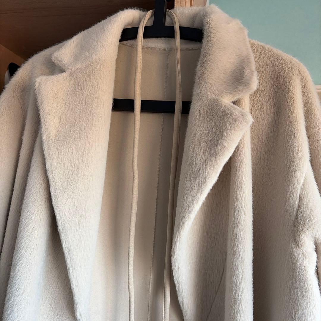 【値下げ】　THINK FUR エコファーコート　アイボリー