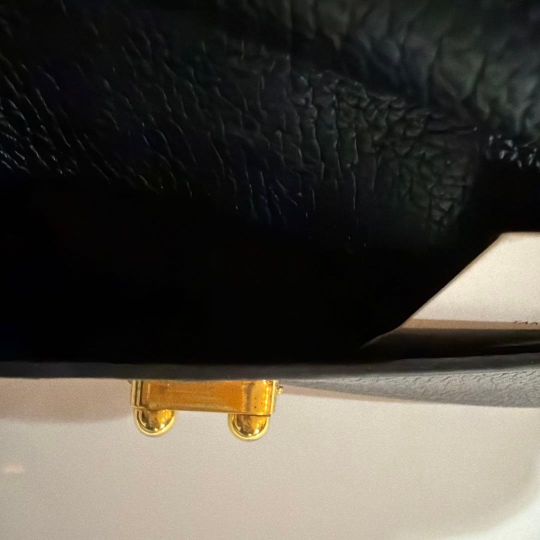 ロ*ェ様 アニヤハインドマーチ　ブラックレザー ハンドバッグ　カーカー